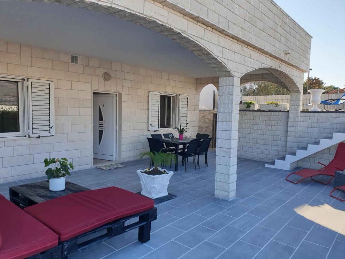 Villa Sandrina Donji Okrug  Exterior photo